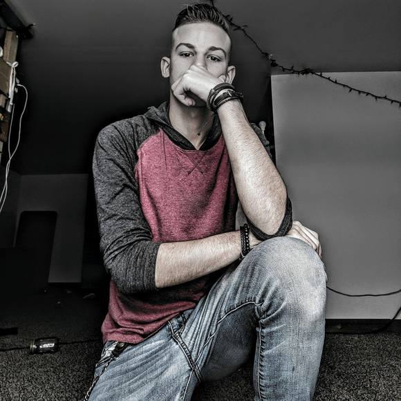 Meet your Posher, Ira - Picture 1 of 1